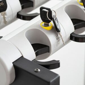 Giá treo ô thép sơn tĩnh điện có khóa 9 htx gia treo o thep son tinh dien co khoa htscj24 34