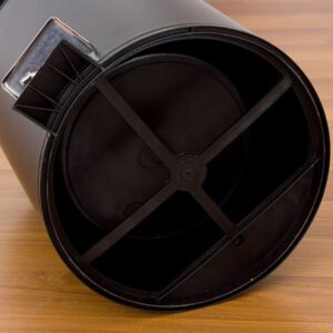 htx thung rac inox den dap chan trdd 34