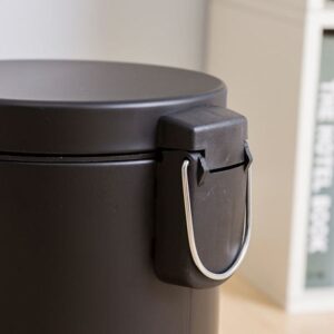 htx thung rac inox den dap chan trdd 35