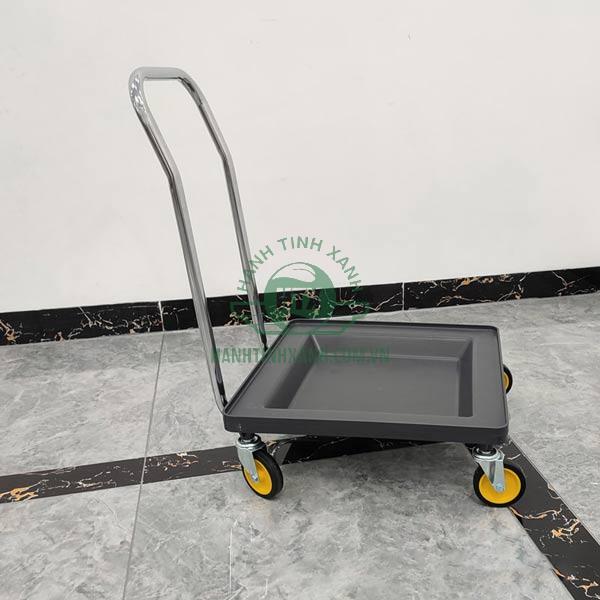 Xe đẩy rack ly là gì? Hướng dẫn sử dụng xe đẩy rack ly đúng cách 10 Xe đẩy rack nên vệ sinh, bảo dưỡng liên tục để tăng độ bền