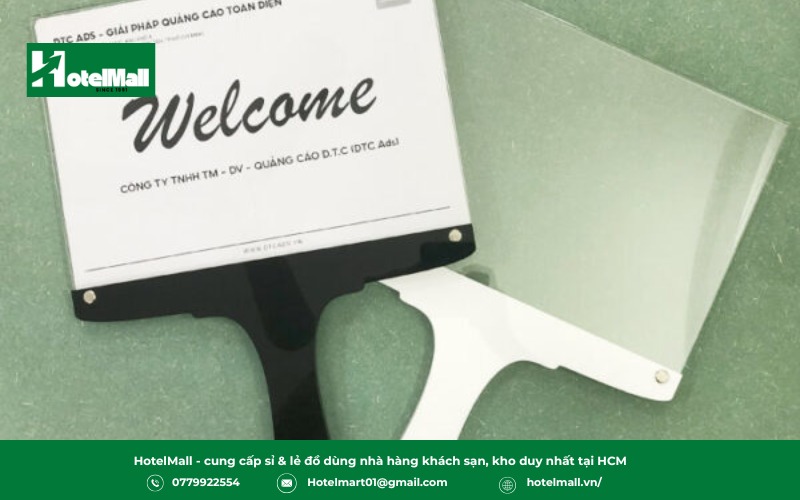 Kích thước tiêu chuẩn A3, dễ thay đổi nội dung và thích hợp để đăng tải thông báo quan trọng